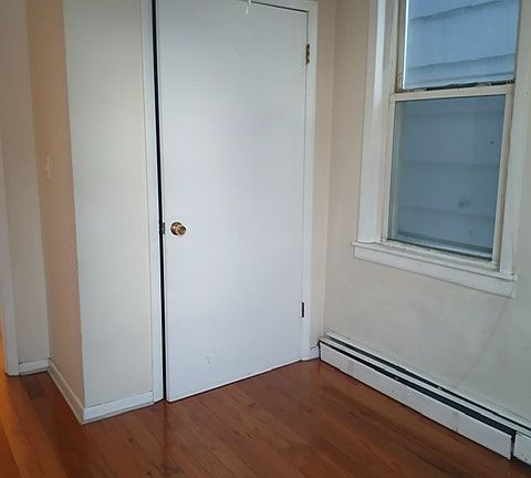 2nd image of 35 Stagg St APT 2