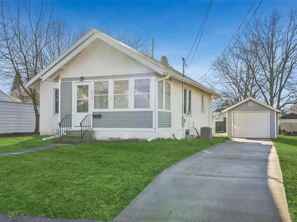 613 S 4th Ave W, Newton, IA 50208