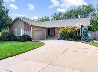 215 N Woodchuck Ln, Wichita, KS 67212