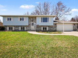 12632 Patnoe Dr, Saint John, IN