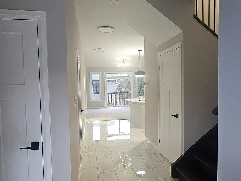 264 Blair Rd W #10 — Photo 25