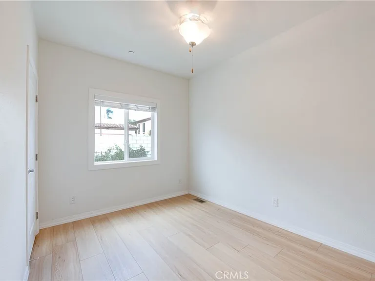 7317 Kelvin Ave — Photo 8