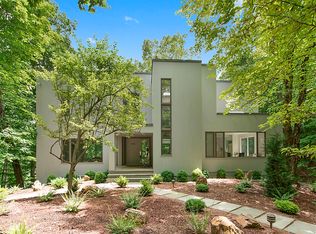 15 Sarles Rd, Pound Ridge, NY 10576