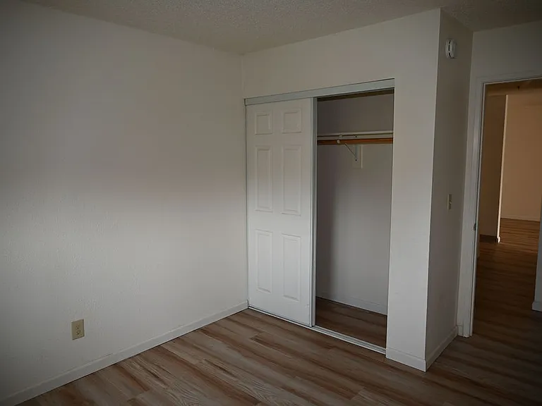 2301 SE Courtney Ave #9 — Photo 4