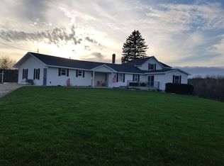 194 Indian Bluffs Dr NE, Sparta, MI 49345