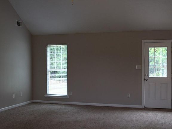 3rd image of 358 Crystal Peak Dr