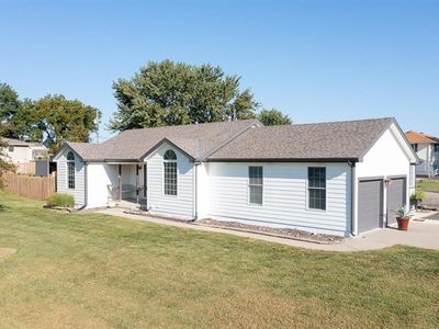 15969 152nd St, Bonner Springs, KS, 66012