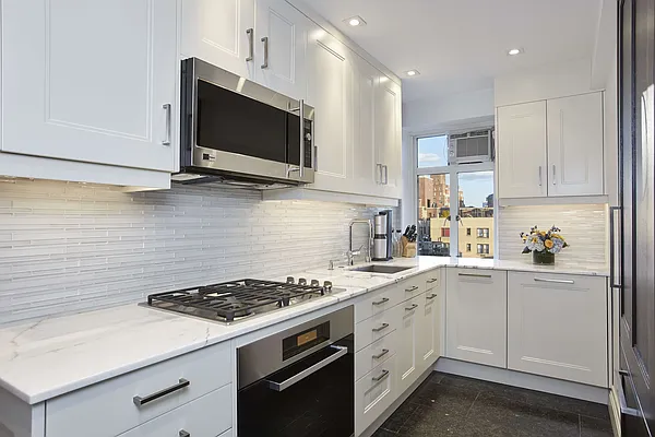 Sold by Brown Harris Stevens | media 20