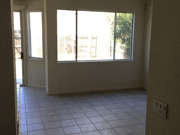 5th image of 1407 Whitstable Dr