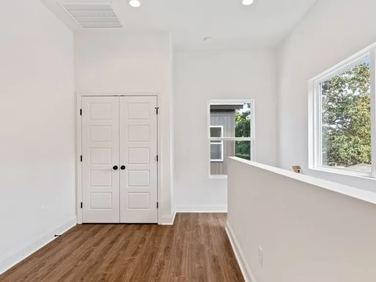 305 Ella St #3 — Photo 14
