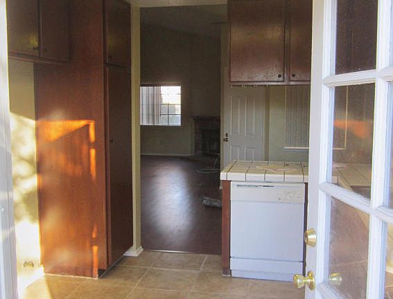 5th image of 43711 San Francisco Ave