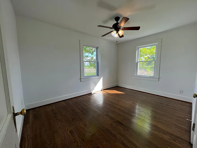 1461 Warrenton Rd — Photo 9