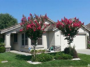 8425 Ardelle Way, Elk Grove, CA 95624
