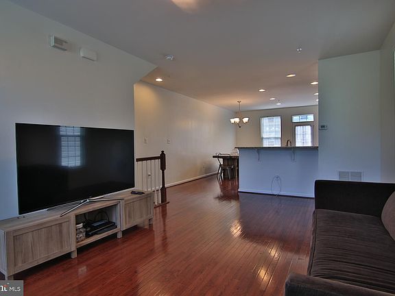 5th image of 7309 Old Calvary Rd