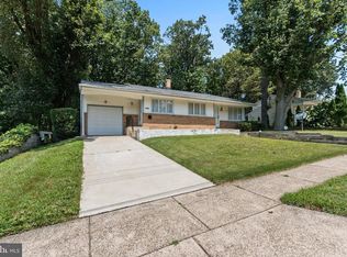 6125 Hollinshed Ave, Pennsauken, NJ 08110