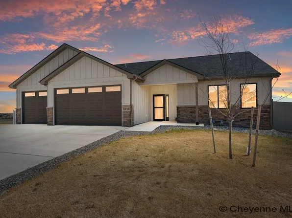 5713 Opal Dr, Cheyenne, WY 82009