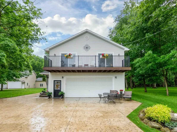 3345 S Memorial Shoreway Dr, Lakeside Marblehead, OH 43440