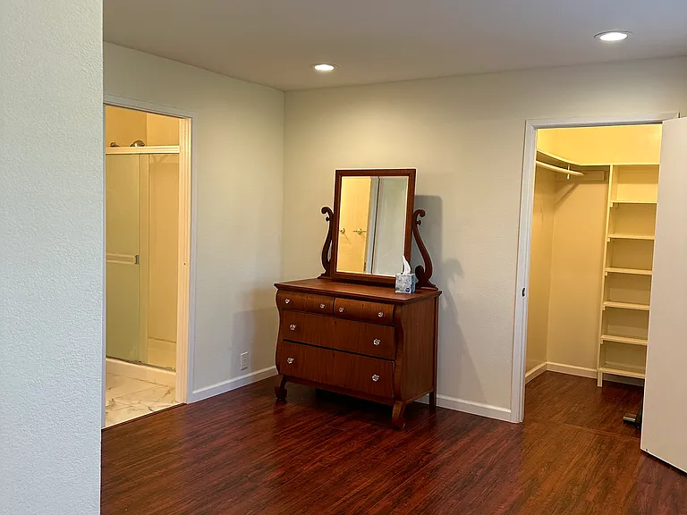 Bedroom, bathroom, walk-in closet