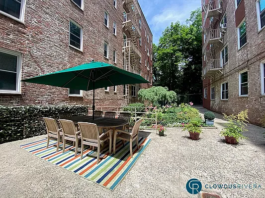 Sold by Cooper & Cooper Real Estate | media 23
