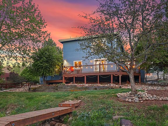 3rd image of 36 Sandra Ln