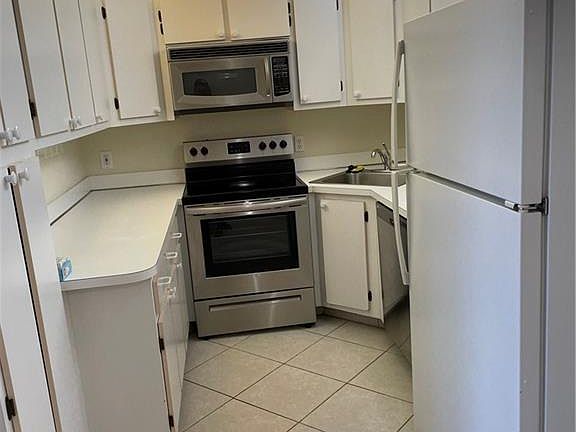 2nd image of 2732 SW Matheson Ave APT 112-H2