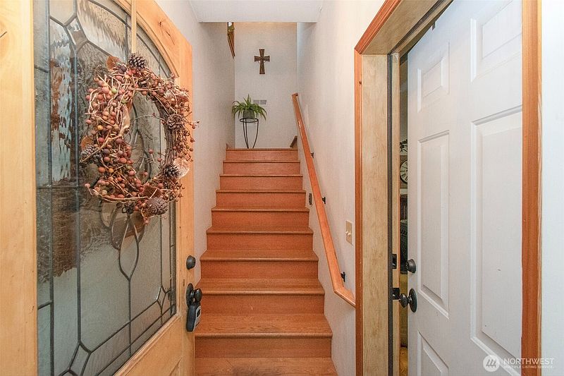 4th image of 1076 Blyn Springs Road
