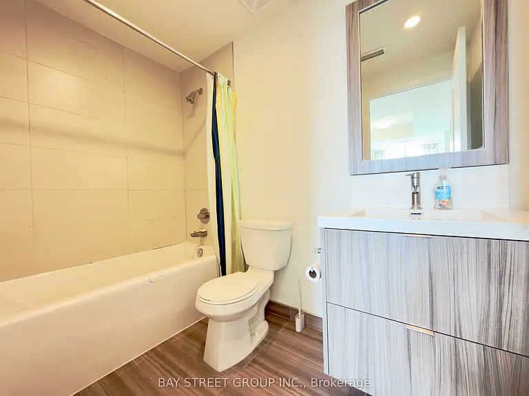 38 Cameron St #824 — Photo 22