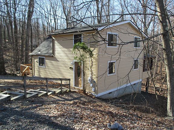 2nd image of 3420 Crestwood Dr