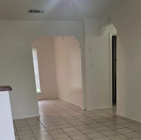 5809 Guildwood Dr — Photo 2