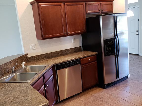 2nd image of 10070 SE 125th St