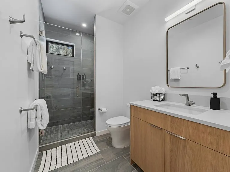 19 Willow Ave — Photo 15