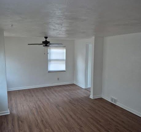 2nd image of 4317 Coleridge St