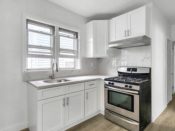 4th image of 8837 240th St