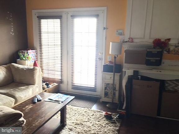 4th image of 223 Jay Dr #101