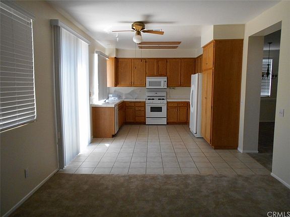 3rd image of 5615 Hunt Club Dr