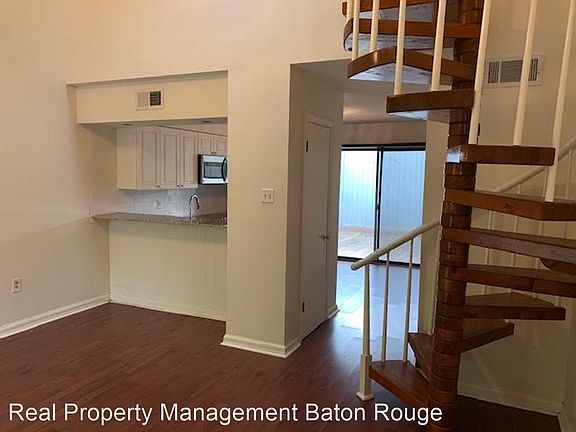 3rd image of 10514 N Oak Hills Pkwy APT H
