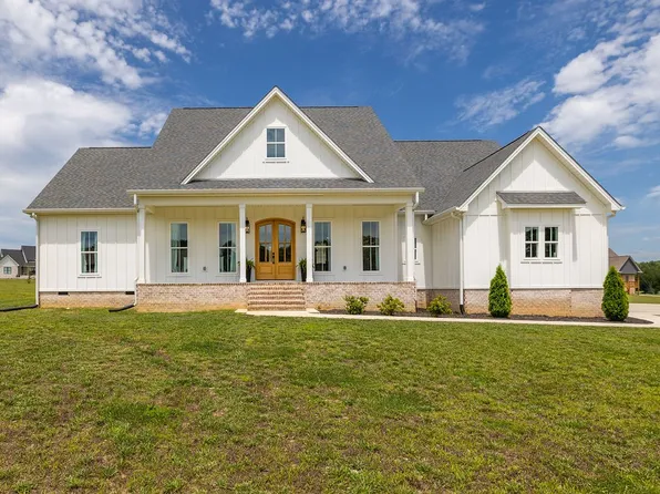 134 Hurst Dr, Leoma, TN 38468