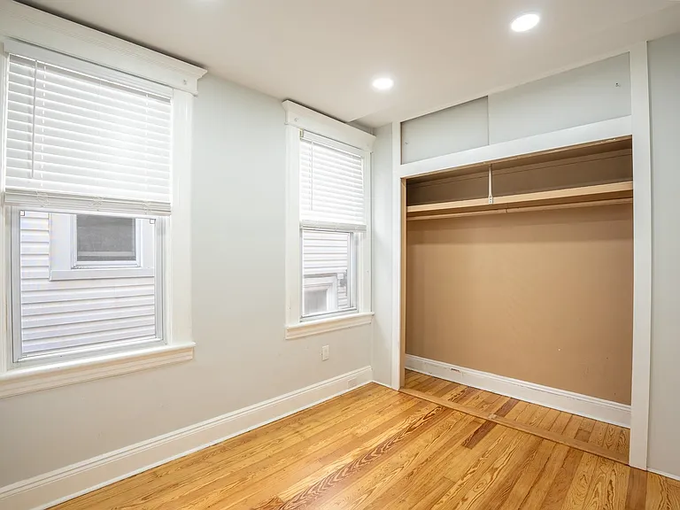 24 Edwards Ct #1 — Photo 6