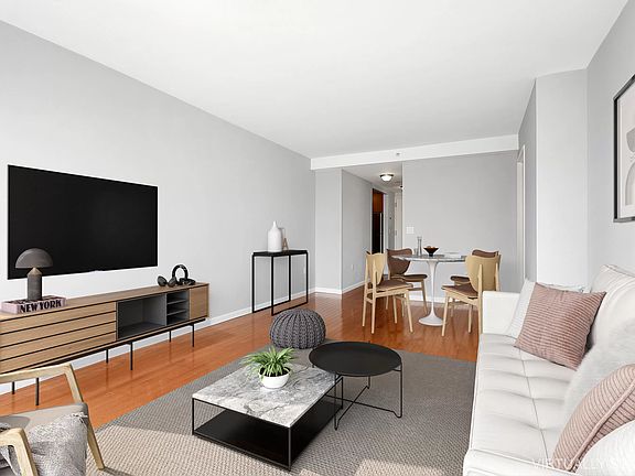 4th image of 455 Main St APT 12A