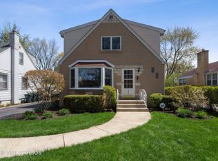 235 Nora Ave, Glenview, IL 60025