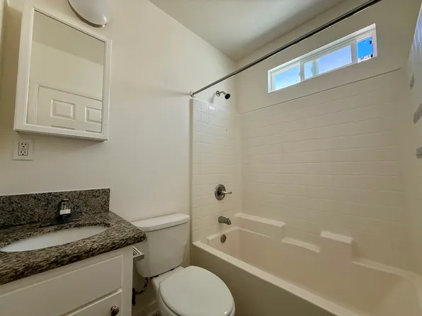 1127 Magnolia Ave #12, Long Beach, CA 90813