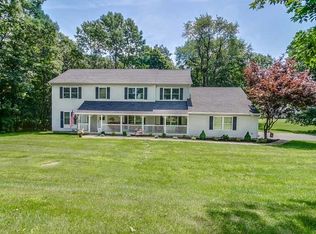 3 Dancer Dr, Budd Lake, NJ 07828