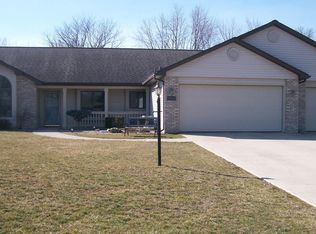 3910 Spurwood Cir, Fort Wayne, IN 46804