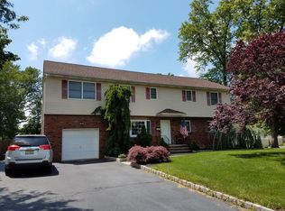 213 A St, Middlesex, NJ 08846