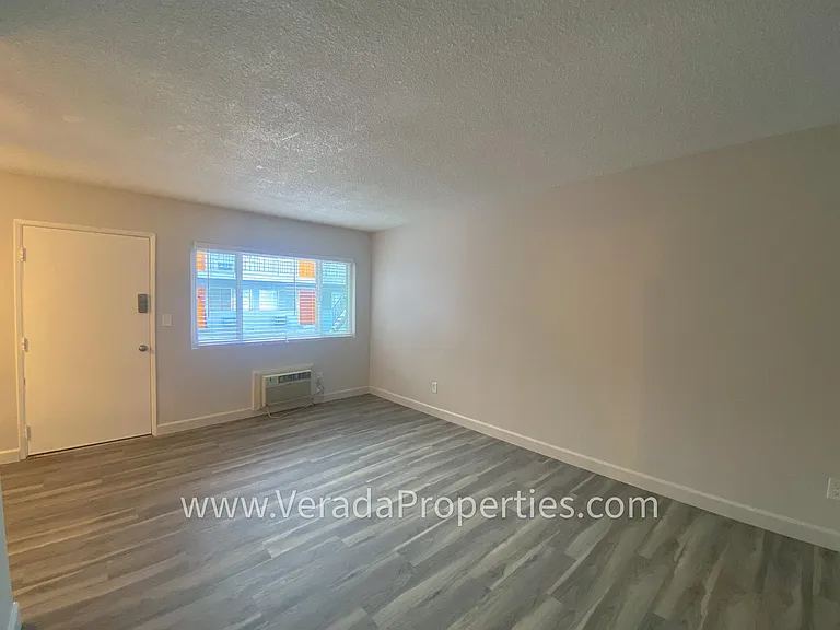 4265 Altadena Ave #4 — Photo 10