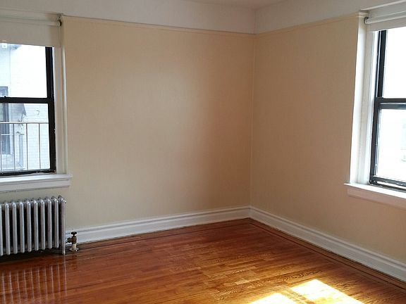 5th image of 3279 30th St #4G