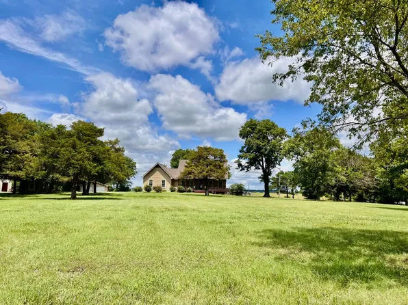 1561 County Road 2600, Havana, KS 67347