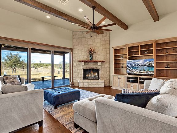 4th image of 3708 La Cumbre Cir
