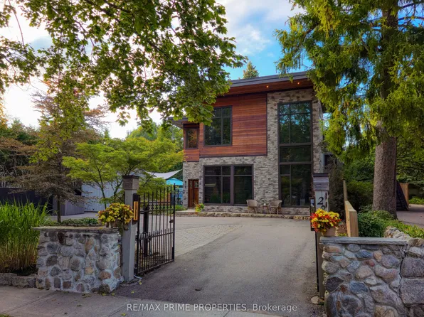 227 2nd St, Whitchurch Stouffville, ON L4A 1B9