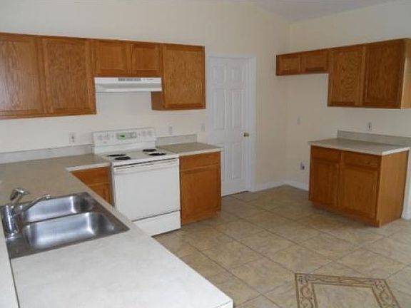 4th image of 4242 Settlers Ct